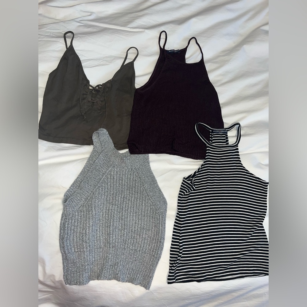 Brandy Melville crop tank tops